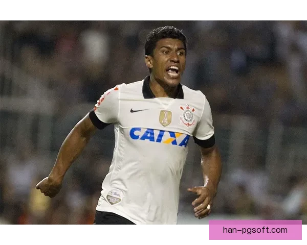 保利尼奥告别效力多年的科林蒂安开启新篇章深情回顾与告别之路